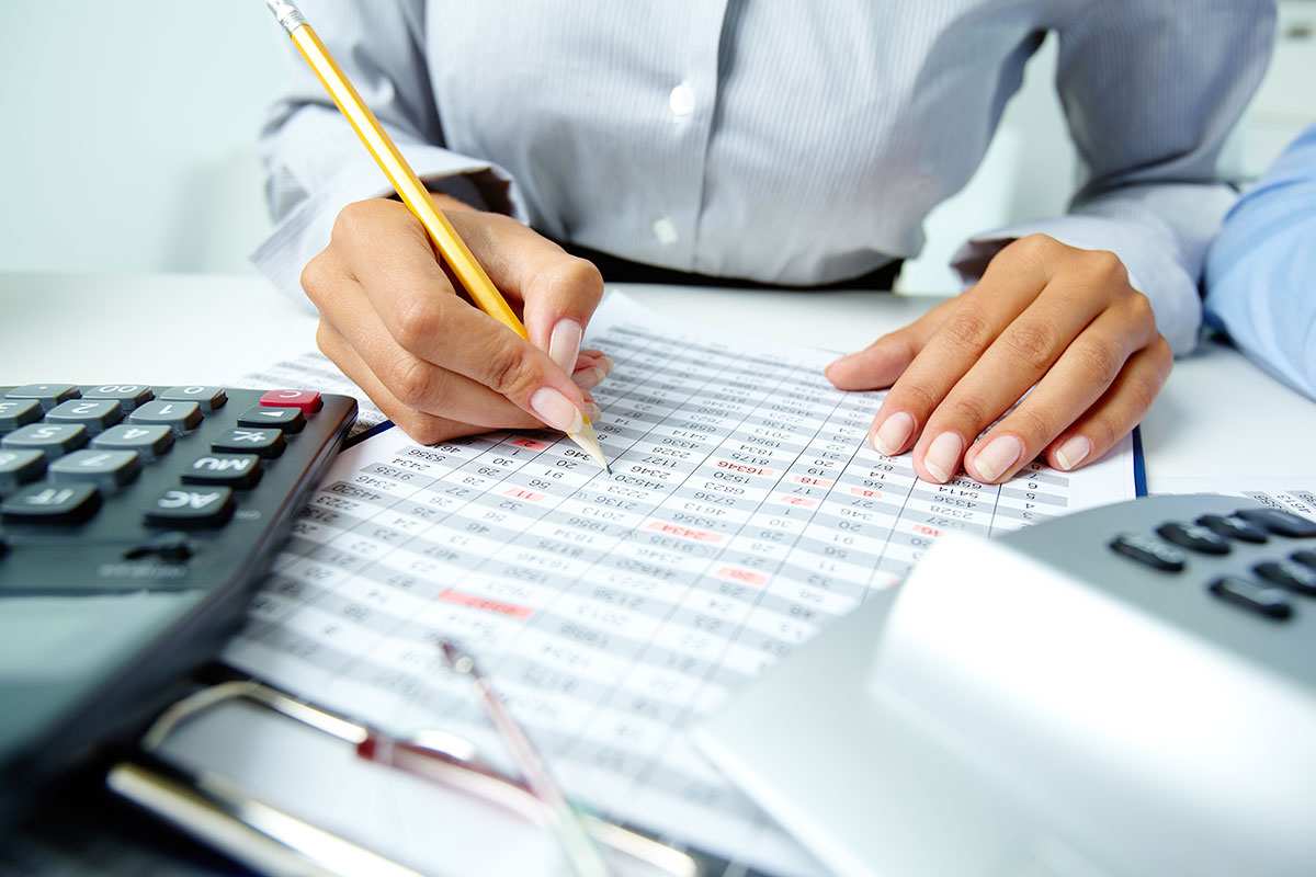 Do I need an accountant to do payroll?